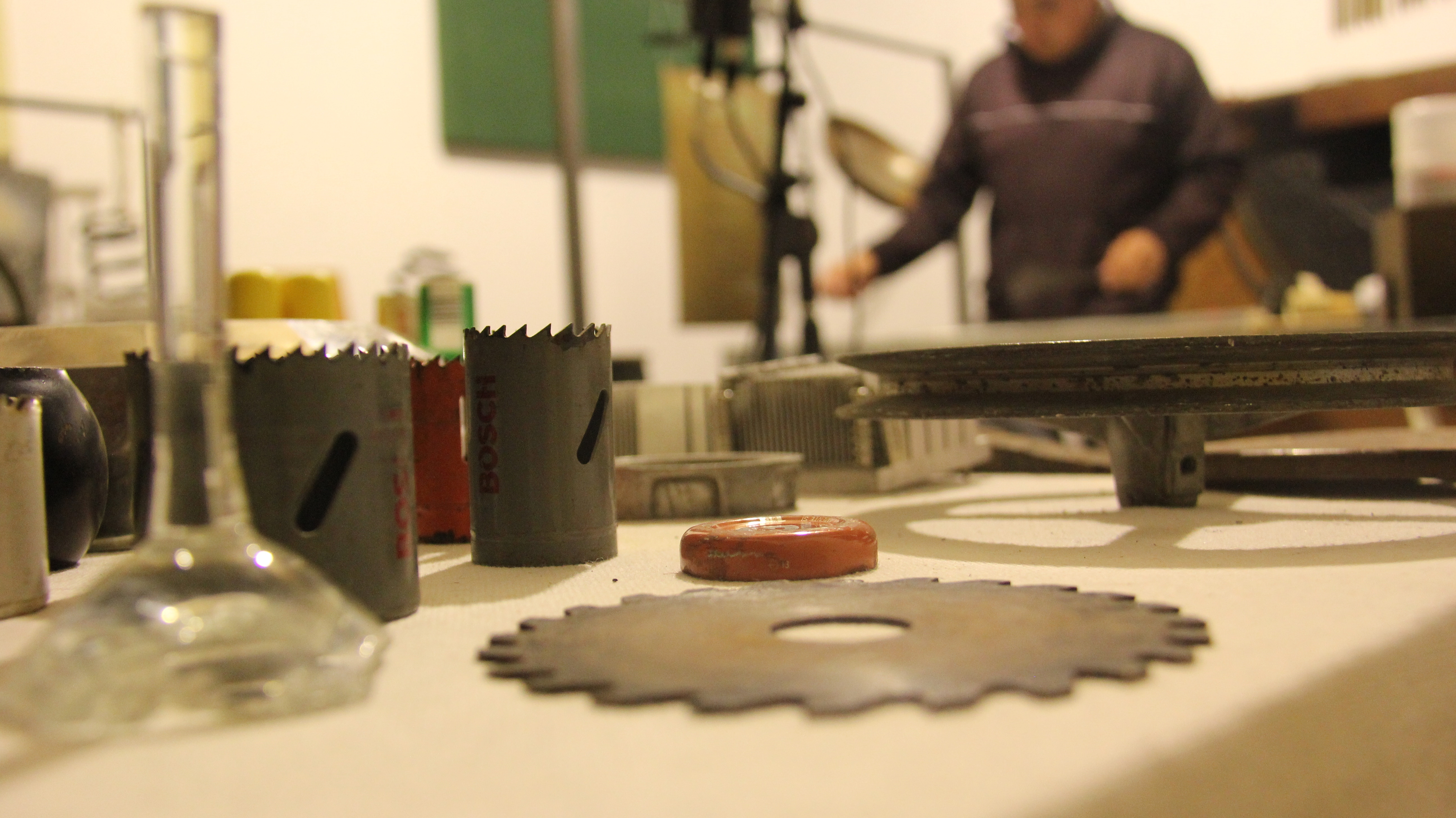 Instrumentos experimentales - objetos cotidianos reutilizados